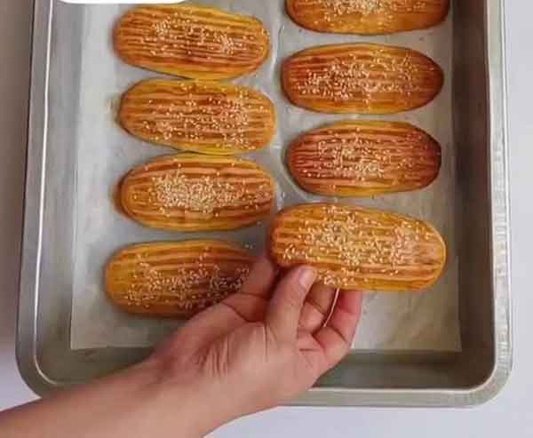 طرز تهیه شیرینی نون چایی خانگی طرز تهیه نان چای قزوین با پیمانه طرز تهیه نون چایی قزوین خانم صرافها طرز تهیه نان چایی قزوین خانم گل آور طرز تهیه نان چایی شیرازی فیلم طرز تهیه نون چایی قزوین بهترین نان چایی قزوین نان چای با روغن مایع