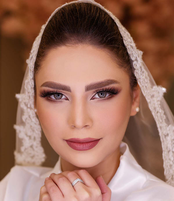 آرایش زنانه ساده و ملایم بسیار شیک جذاب برای مهمانی و دورهمی