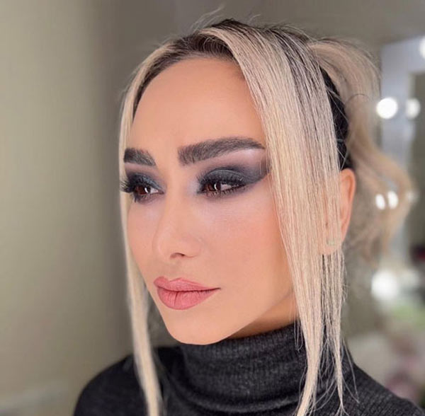 آرایش زنانه ساده و ملایم بسیار شیک جذاب برای مهمانی و دورهمی