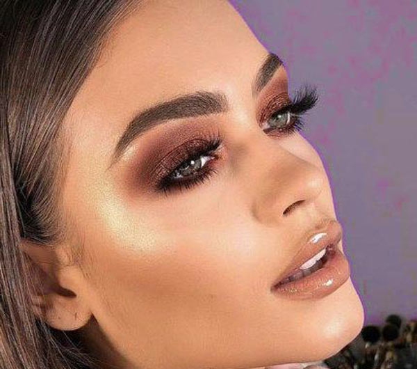 آرایش زنانه ساده و ملایم بسیار شیک جذاب برای مهمانی و دورهمی