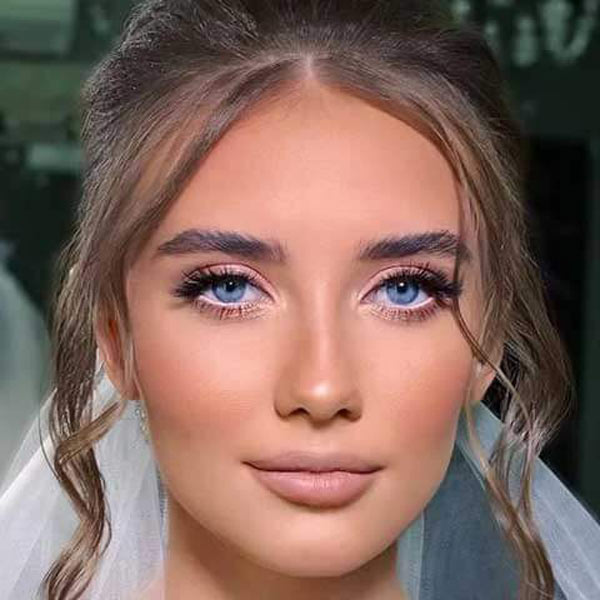 آرایش زنانه ساده و ملایم بسیار شیک جذاب برای مهمانی و دورهمی
