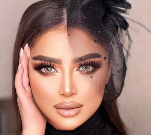 آرایش زنانه ساده و ملایم بسیار شیک جذاب برای مهمانی و دورهمی