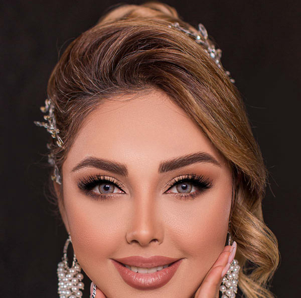 آرایش زنانه ساده و ملایم بسیار شیک جذاب برای مهمانی و دورهمی