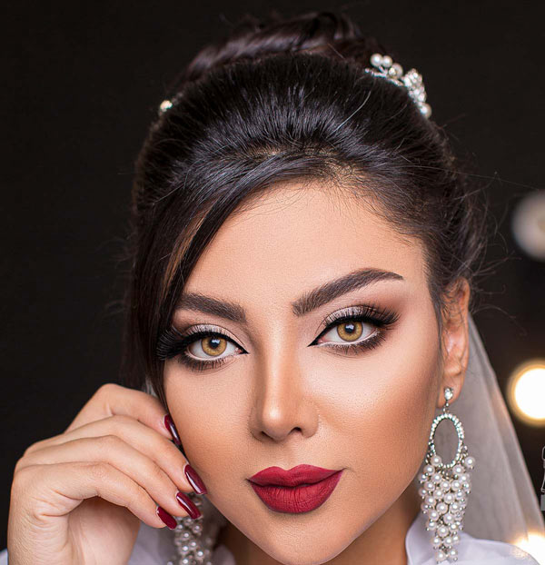 آرایش زنانه ساده و ملایم بسیار شیک جذاب برای مهمانی و دورهمی