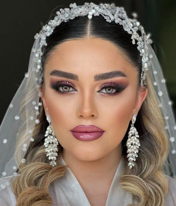 مدل آرایش زنانه ساده و شیک ملایم بسیار زیبا مناسب انواع فرم صورت