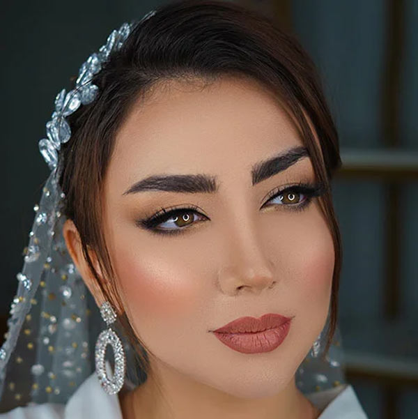 مدل آرایش زنانه عروس به سبک لایت اروپایی شیک و بسیار جذاب