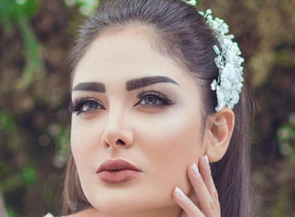مدل آرایش زنانه ایرانی ساده شیک و لایت با متد روز