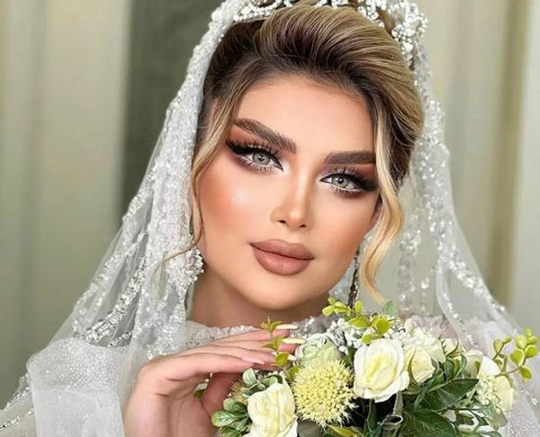 مدل آرایش زنانه ایرانی ساده شیک و لایت با متد روز