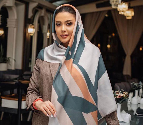مدل بستن روسری دخترانه بسیار شیک و زیبا برای استایل های خاص
