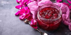 راز خوشمزگی مربای گل و نکات پخت مربای گل خوشمزه و خانگی