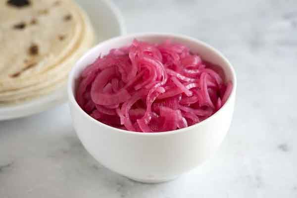 آموزش تصویری ترشی پیاز دستورالعمل ترشی پیاز طرز تهیه ترشی پیاز سفید رستورانی ادویه ترشی پیاز چیست طرز تهیه ترشی پیاز سفید فوری طرز تهیه ترشی پیاز قرمز فوری علت نرم شدن پیاز ترشی طرز تهیه ترشی پیاز با رب انار
