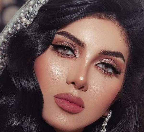 به روزترین مدل آرایش صورت ملایم و لایت بسیار زیبا و جذاب
