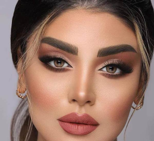 مدل آرایش چشم عروس ساده و لایت بسیار جذاب و خیره کننده
