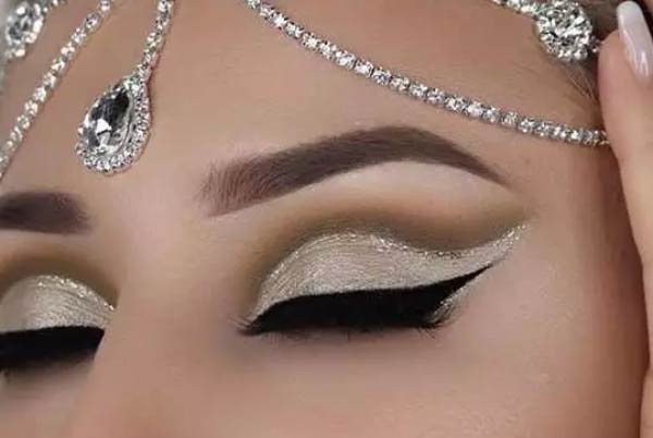 مدل آرایش چشم عروس ساده و لایت بسیار جذاب و خیره کننده