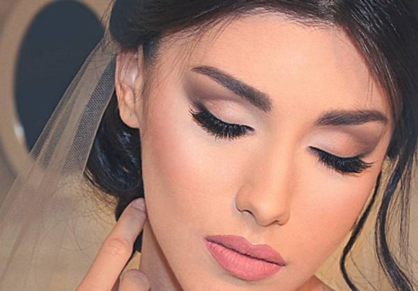 مدل آرایش چشم دخترانه جذاب و بسیار زیبا با سایه های ملایم