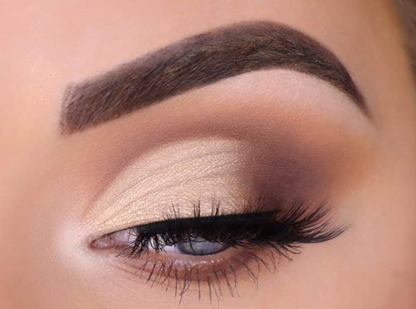 مدل آرایش چشم لایت ساده و ملایم بسیار زیبا و خیره کننده