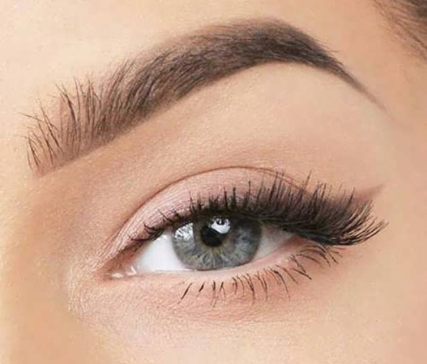 مدل آرایش چشم ملایم دخترانه ساده جذاب و خیره کننده
