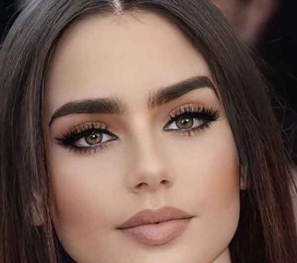 مدل آرایش صورت گرد شیک و ساده با تکنیک روز دنیا