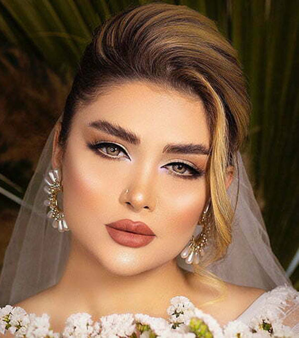 مدل آرایش عروس جدید خاص لایت و کلاسیک جذاب و شیک