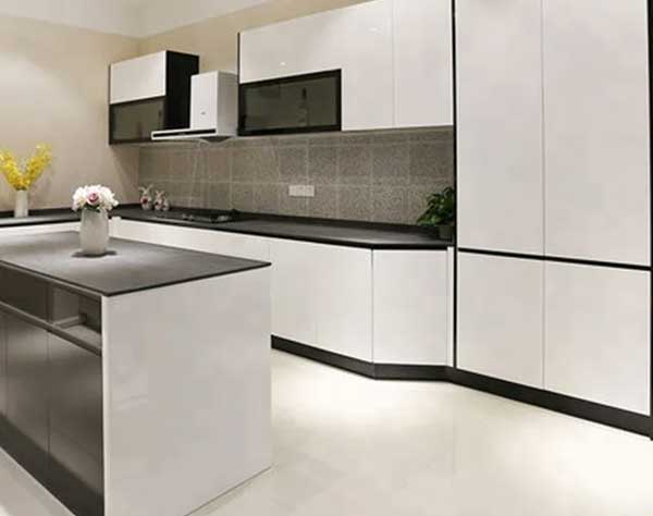 مدل کابینت آشپزخانه کوچک ایرانی جدید بسیار شیک با دکوراسیونی خاص