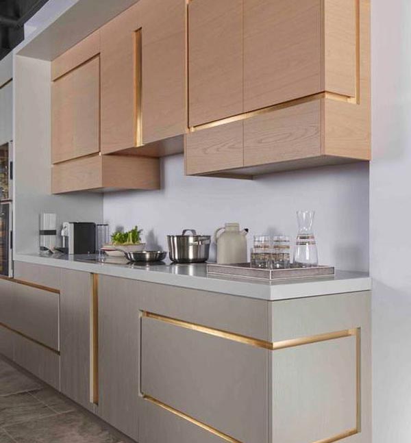 مدل کابینت آشپزخانه ایرانی جدید با ترکیب چوب و هایگلاس بسیار خاص