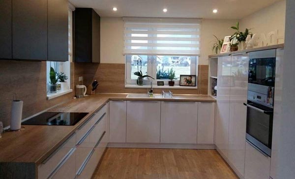 مدل کابینت های گلاس بسیار شیک با رنگ سفید و طوسی