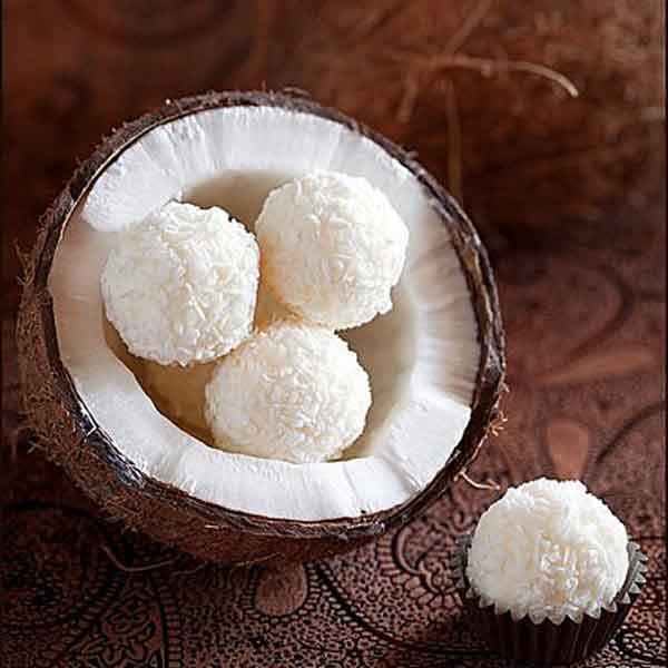 ترافل نارگیلی آنیش طرز تهیه ترافل نارگیلی ترافل نارگیلی با شیر عسلی ترافل شکلاتی ایتالیایی طرز تهیه ترافل روسی طرز تهیه ترافل ساده طرز تهیه ترافل شکلاتی با بیسکویت ترافل روسی چیست