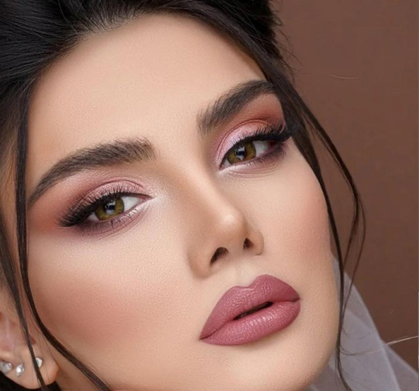 زیباترین مدل آرایش صورت مناسب عروسی و مهمانی بسیار زیبا