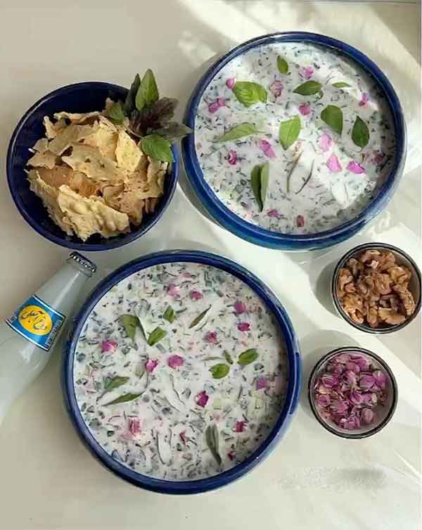 آب دوغ خیار لاکچری مواد لازم برای آب دوغ خیار طرز تهیه آب دوغ خیار ساده خانگی آب دوغ خیار رستوران طرز تهیه آب دوغ خیار با ماست سبزی آب دوغ خیار طرز تهیه آب دوغ خیار مجلسی نان خشک مخصوص اب دوغ خیار