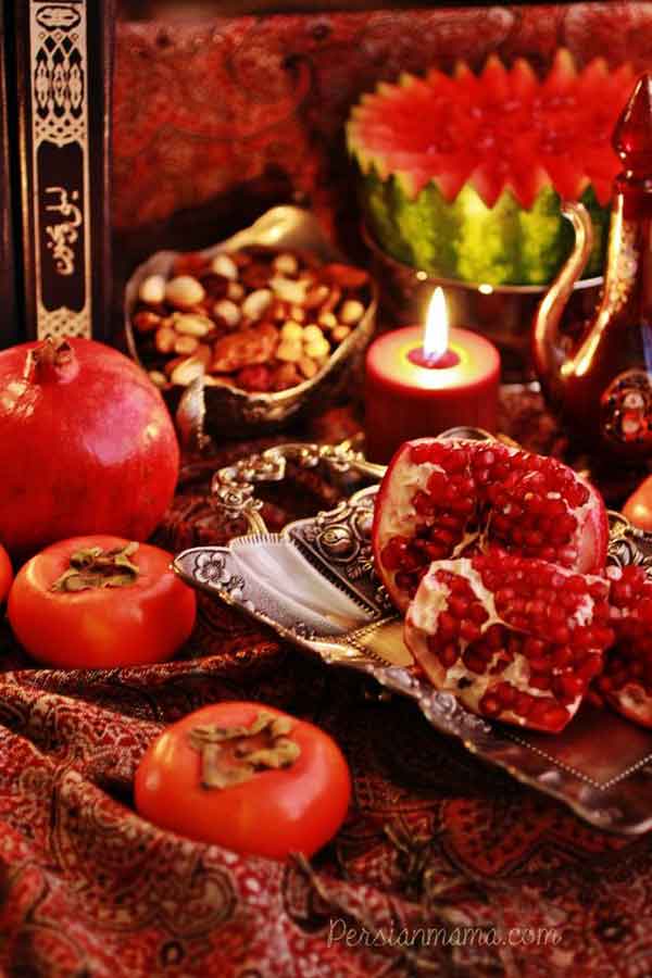عکس شب یلدا با کیفیت بالا پروفایل یلدا تنها عکس شب یلدا ۱۴۰۰ عکس شب یلدا خانواده های ایرانی عکس شب یلدا دونفره عکس شب یلدا عاشقانه