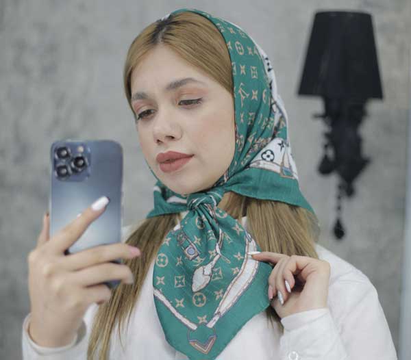 مدل بستن روسری کوتاه دخترانه متفاوت ترین روش ها برای بستن روسری کوتاه
