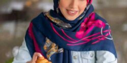 مدل بستن روسری بزرگ با حجاب + بهترین مدل ها برای بستن روسری بزرگ دی ۱۴۰۲