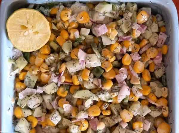 طرز تهیه سالاد ذرت و کلم سالاد ذرت ساده سالاد ذرت و سیب زمینی سالاد با ذرت و کاهو سالاد ذرت و هویج طرز تهیه سالاد ذرت و قارچ سالاد ذرت با مرغ سالاد ذرت و خیارشور