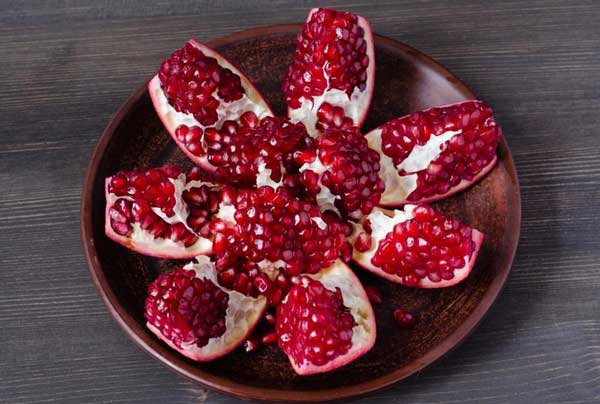 تزیین انار شب یلدا بسیار زیبا و خلاقانه با جدیدترین ایده های یلدایی