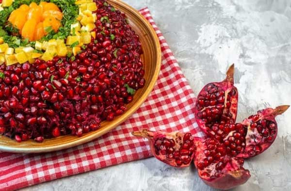 تزیین انار یلدایی زیباترین ایده ها برای تزیین سفره شب یلدا 1402