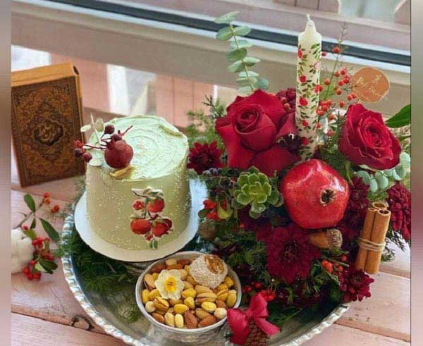 تزیین شب یلدا + زیباترین ایده ها برای تزیین سفره یلدا سال ۱۴۰۲