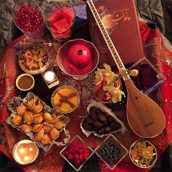 تزیین سفره شب یلدا لاکچری با هنر میوه آرایی بسیار زیبا و خاص