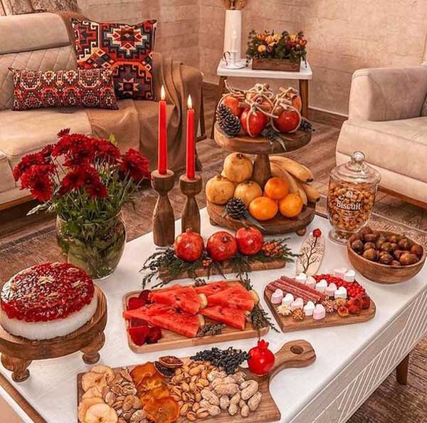 تزیین سفره شب یلدا لاکچری با هنر میوه آرایی بسیار زیبا و خاص