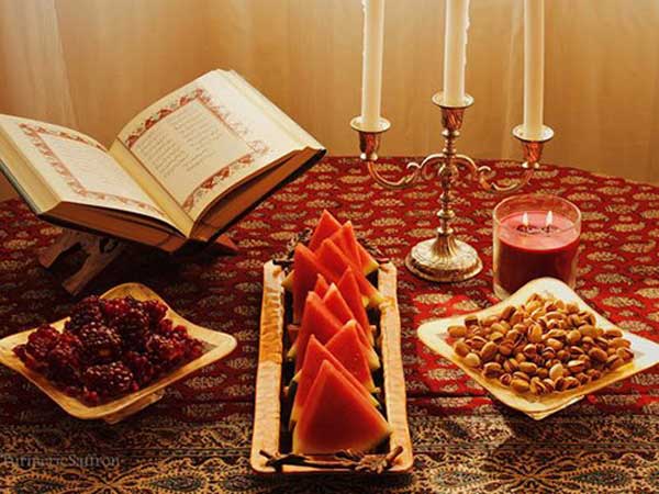 تزیین سفره شب یلدا لاکچری با هنر میوه آرایی بسیار زیبا و خاص