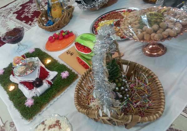 تزیین سفره شب یلدا لاکچری با هنر میوه آرایی بسیار زیبا و خاص