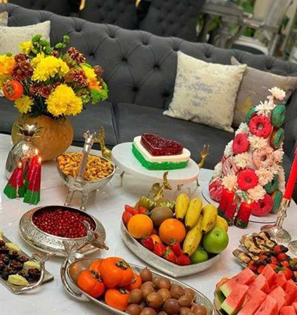 تزیین سفره شب یلدا لاکچری با هنر میوه آرایی بسیار زیبا و خاص