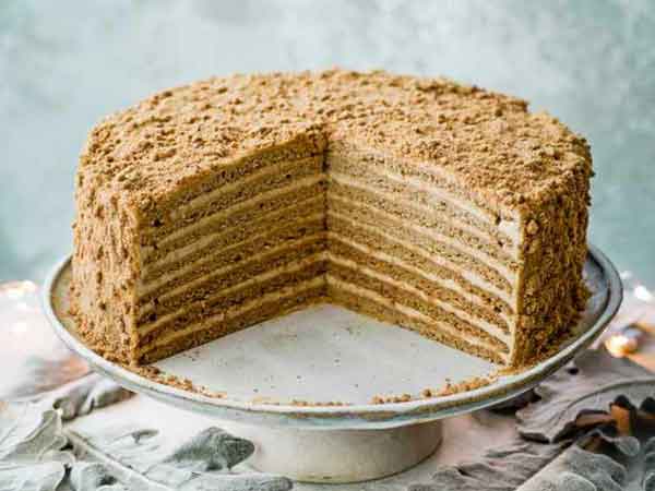 کیک عسلی خیس طرز تهیه کاپ کیک عسلی کیک با عسل بجای شکر کیک عسلی شیرازی طرز تهیه کیک عسلی ساده کیک عسل و دارچین بدون شکر کیک عسلی ارمنی کیک با عسل و گردو