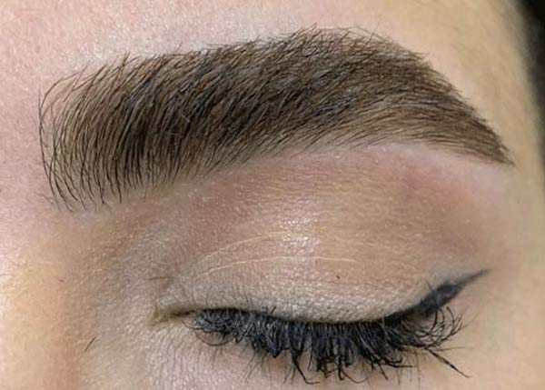 مدل ابرو دخترانه ۱۴۰۲ پهن بسیار زیبا مناسب همه نوع فرم صورت