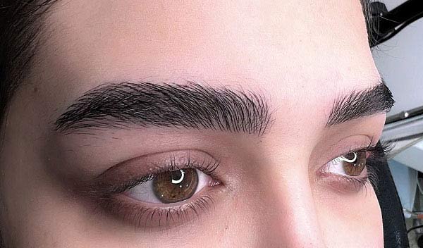 مدل ابرو دخترانه برای صورت گرد بسیار زیبا پهن و اسپرت
