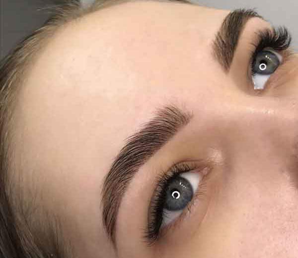 مدل ابرو دخترانه برای صورت گرد بسیار زیبا پهن و اسپرت