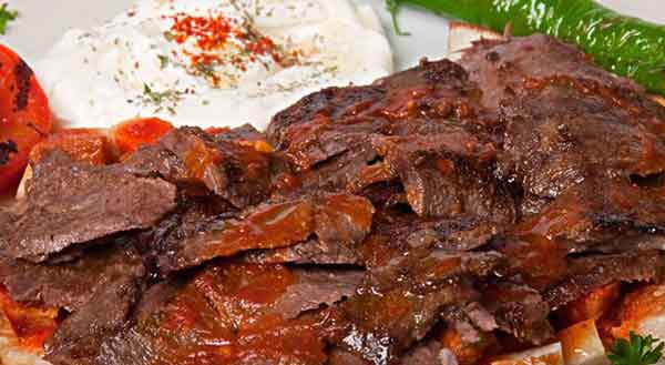 طرز تهیه اسکندر کباب با گوشت چرخی عکس کباب اسکندری نحوه خوردن اسکندر کباب فیلم تهیه اسکندر کباب چلو کباب اسکندری چیست قیمت اسکندر کباب در تهران بهترین اسکندر کباب تهران طرز تهیه اسکندر کباب با مرغ