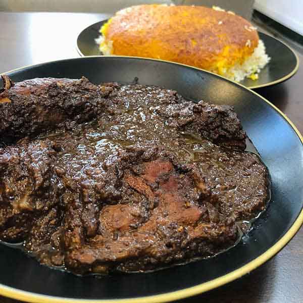راز خوشمزگی فسنجان نی نی سایت فوت و فن فسنجون مجلسی طرز تهیه فسنجون با گوشت قلقلی علت کف روی فسنجون آرد در فسنجان آرد در فسنجان نی نی سایت فسنجون قهوه ای