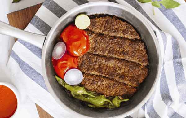 طرز تهیه کباب تابه ای ساده کباب تابه ای با گوشت چرخ کرده کباب تابه ای مرغ سس کباب تابه ای کباب تابه ای در فر نکات کباب تابه ای