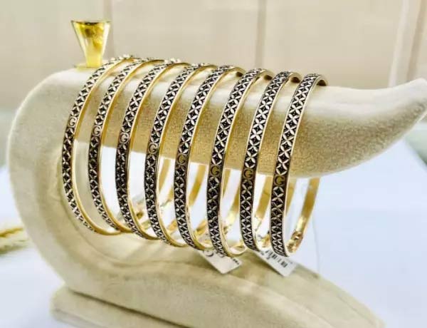 مدل النگو ریز + جدیدترین و شیک ترین مدل های النگو طلا ریز زنانه را اینجا ببین
