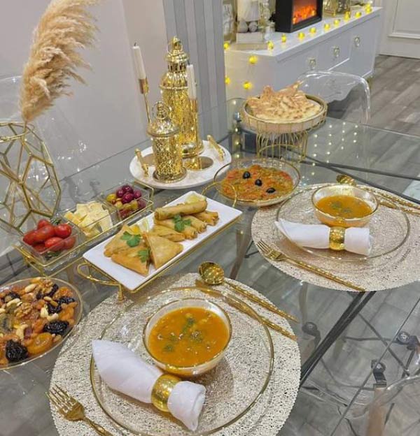 مدل سفره افطار ساده ترین و شکیل ترین ایده ها برای چیدن سفره افطار ماه رمضان امسال